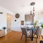 Apartment D-apartment - With Garage And Balcony *