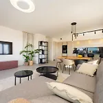 D-apartment - With Garage And Balcony Apartment Zadar