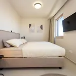 D-apartment - With Garage And Balcony