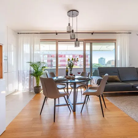 D-apartment - With Garage And Balcony * Zadar