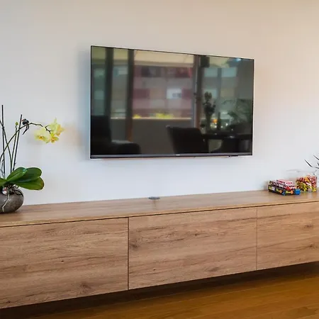 Apartamento D-apartment - With Garage And Balcony *