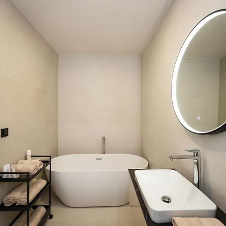 D-apartment - With Garage And Balcony Zadar