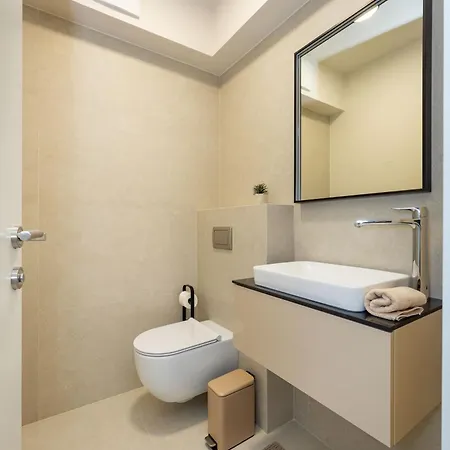 Апартаменти D-apartment - With Garage And Balcony Задар