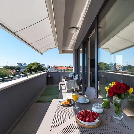 D-apartment - With Garage And Balcony شقة زادار