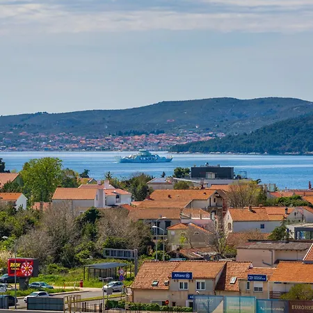 Apartment D-apartment - With Garage And Balcony