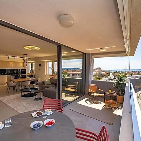 D-apartment - With Garage And Balcony *