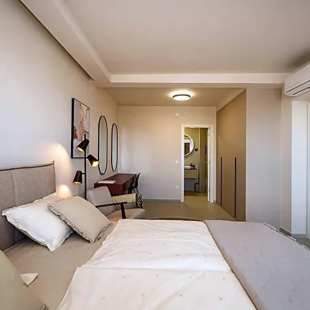 D-apartment - With Garage And Balcony * זאדאר