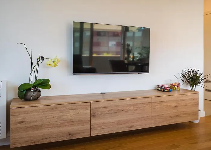 Apartamento D-apartment - With Garage And Balcony *