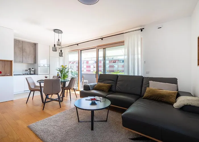 D-apartment - With Garage And Balcony Apartamento Zadar